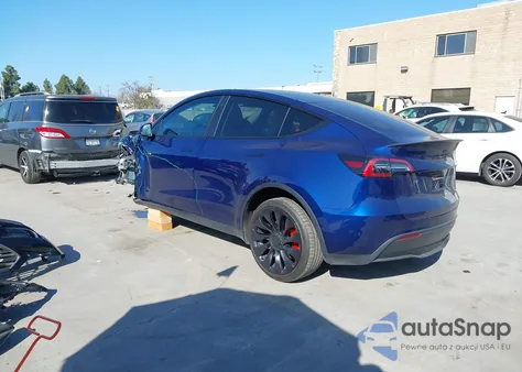 2022 Tesla Model Y Performance Dual Motor All-Wheel Drive z USA, uszkodzony, nr VIN 7SAYGDEF4NF510849